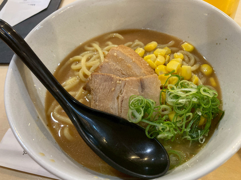 2026/03/29　パスタ以外の麺類にある豚めんは味噌ラーメン
