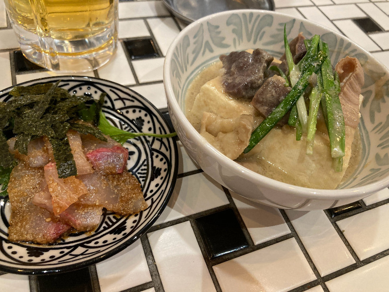 2026/03/01　博多な逸品である胡麻カンパチと博多もつ煮